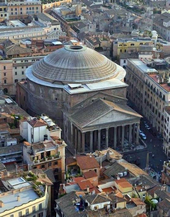 Pantheon Roma Drone ile çekim